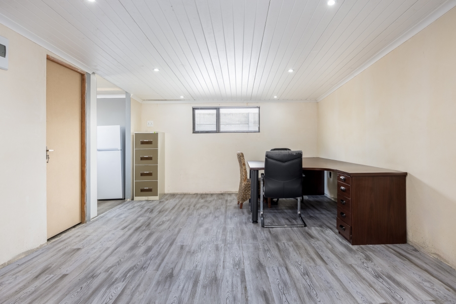 3 Bedroom Property for Sale in Aurora Western Cape